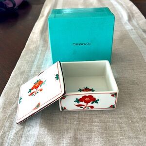 Tiffany Floral Jewelry Box